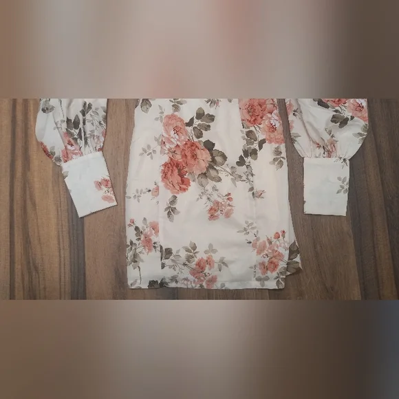 Romantic Floral Sweetheart Puff Sleeve Bodycon Mini Dress Medium Valentines NWOT - Picture 5 of 16